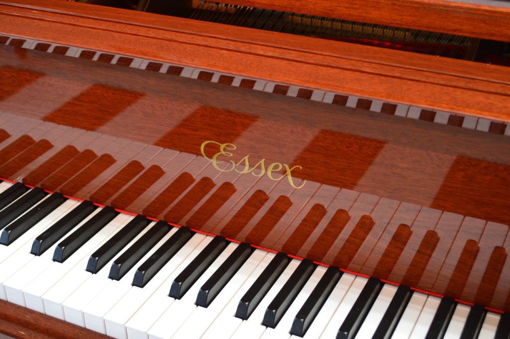 エセックスピアノ