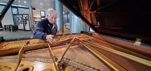 ポルシェスタインウェイコンサート調律写真2